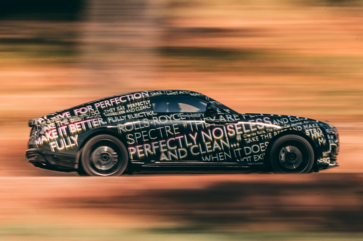 Rolls Royce Spectre side